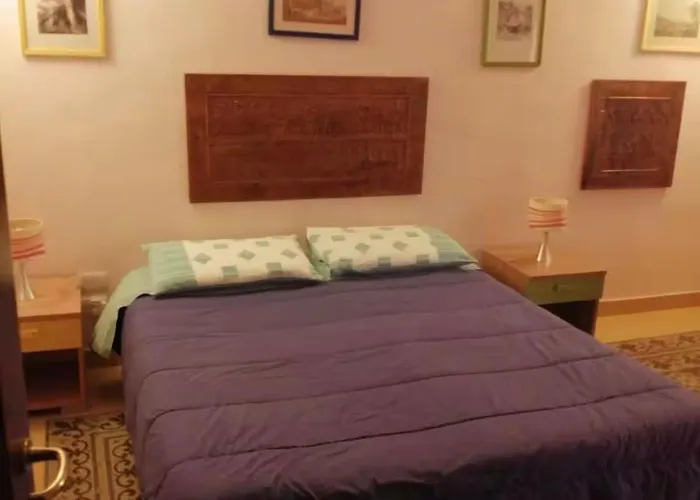 Tomicla Πανσιόν Monreale